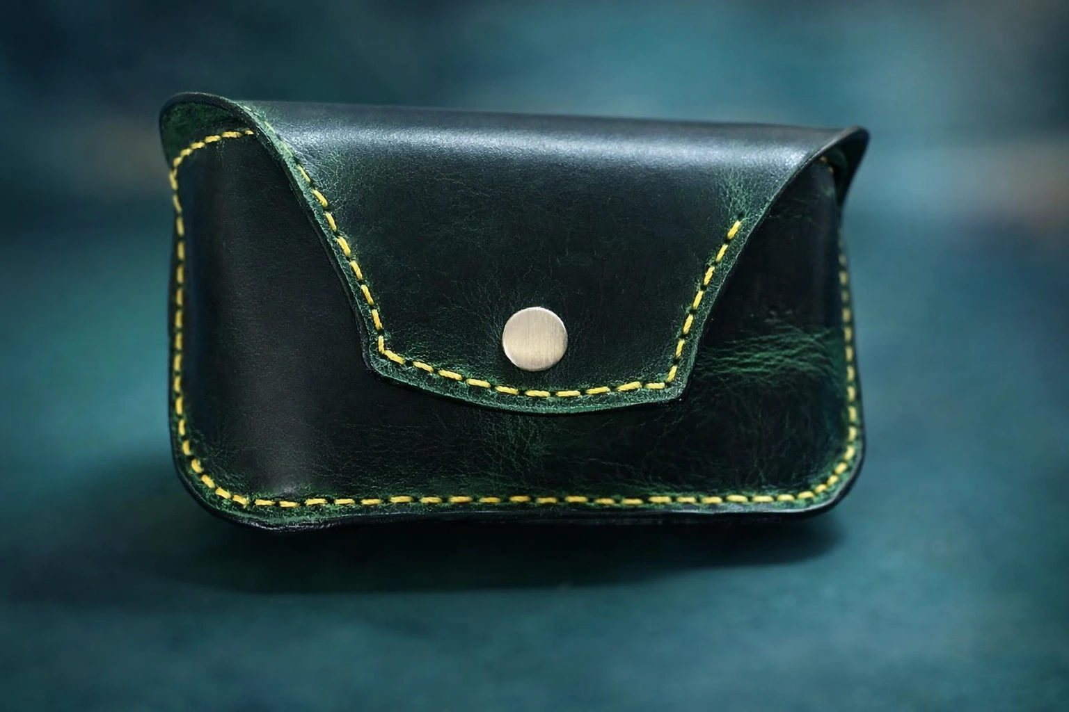 El Yapımı Yeşil Hakiki Deri Gözlük Kılıfı | Kirke Leather